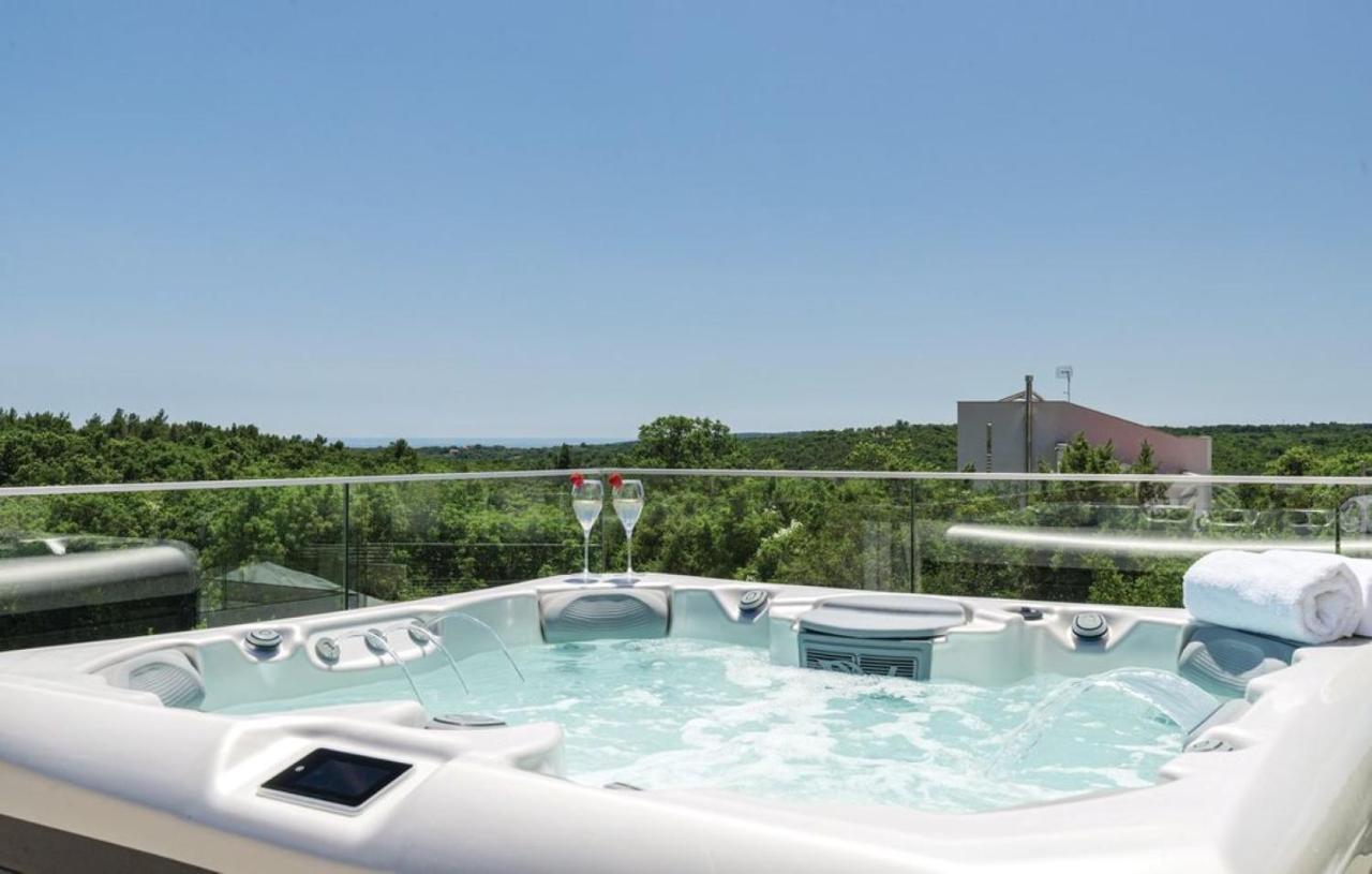 Villa Izabel With Hot Whirpool Krnica Eksteriør billede